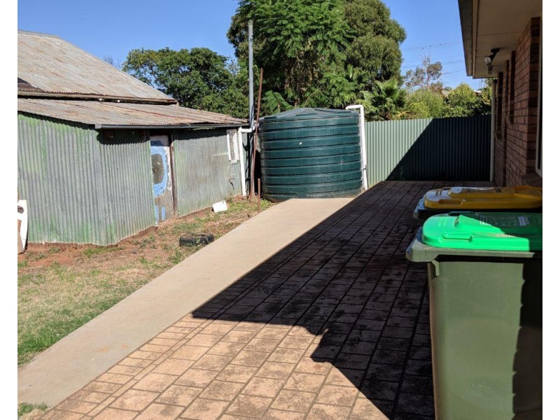 65 Cecile Street, Parkes NSW 2870