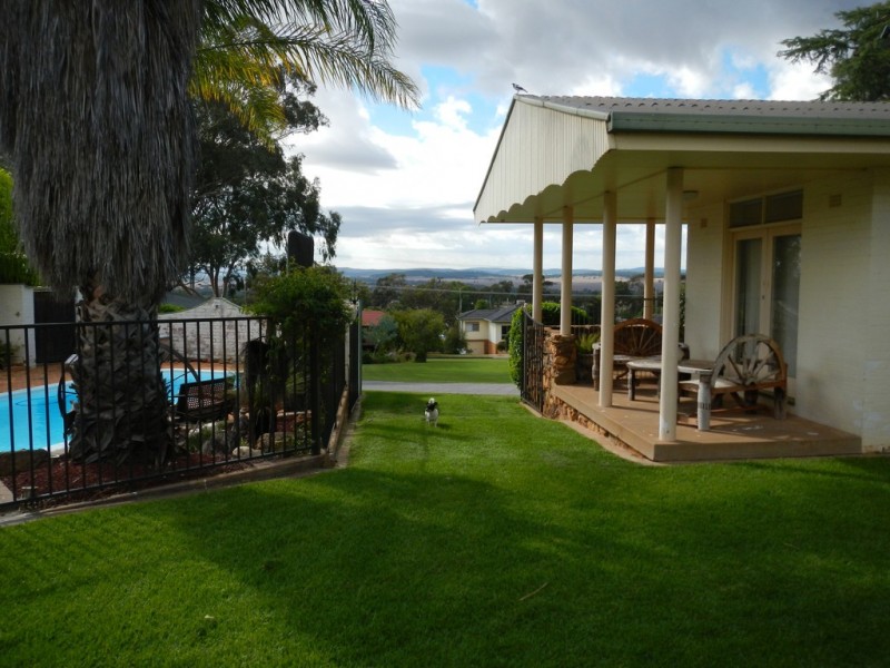 8-10 Lorking Street, Parkes NSW 2870