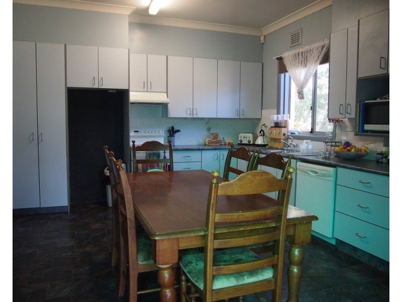 38 Close Street, Parkes NSW 2870