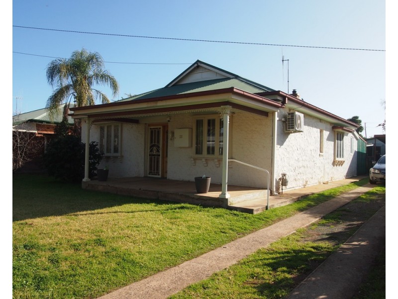 38 Close Street, Parkes NSW 2870