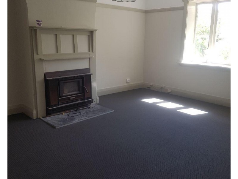 38 Close Street, Parkes NSW 2870