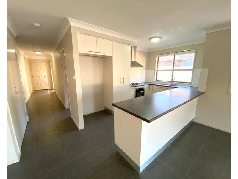 12 Rosewood Avenue, Parkes NSW 2870
