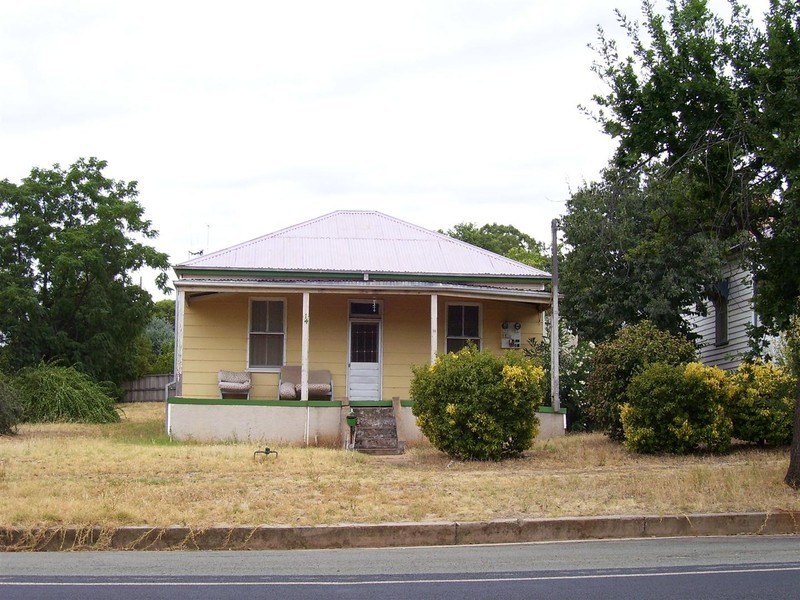 14 Gap Street, Parkes NSW 2870