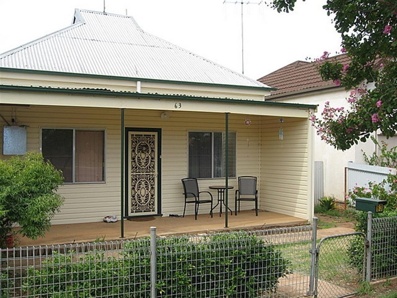 63 Bogan Street, Parkes NSW 2870