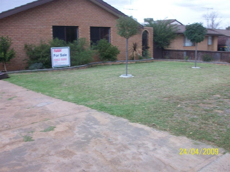 33 Webb Street, Parkes NSW 2870