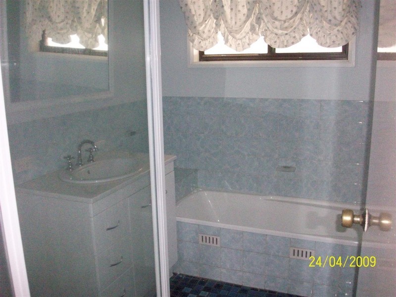 33 Webb Street, Parkes NSW 2870