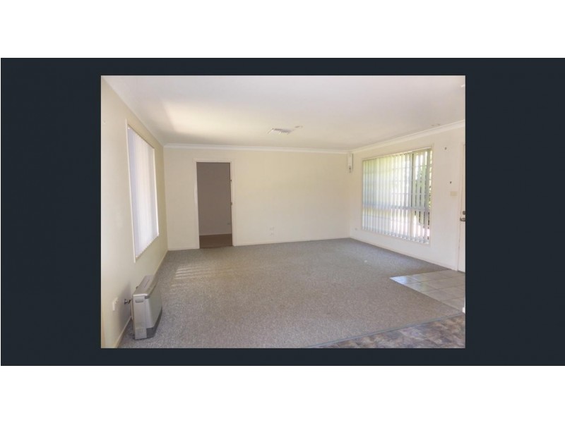 102 Dalton Street, Parkes NSW 2870