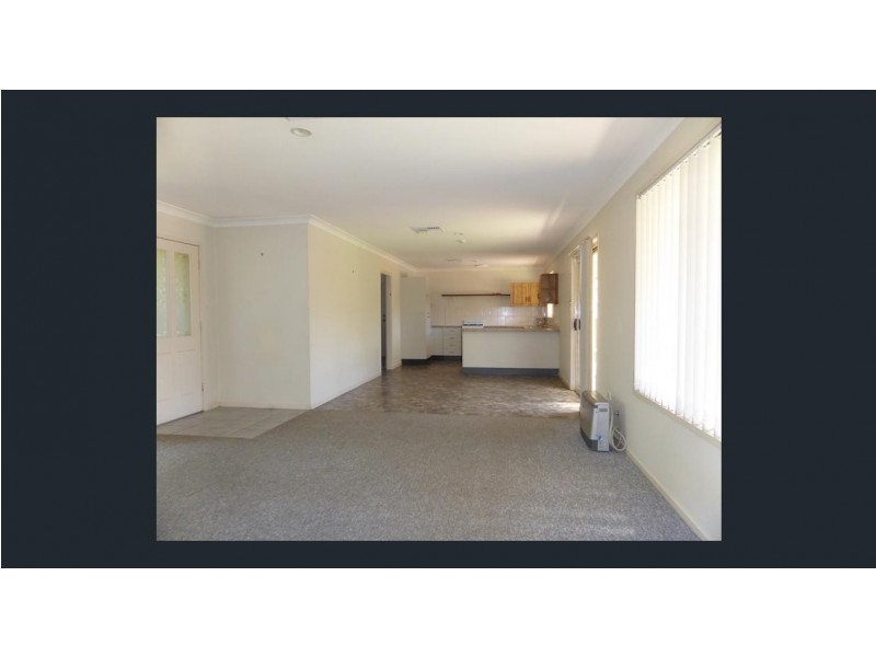 102 Dalton Street, Parkes NSW 2870