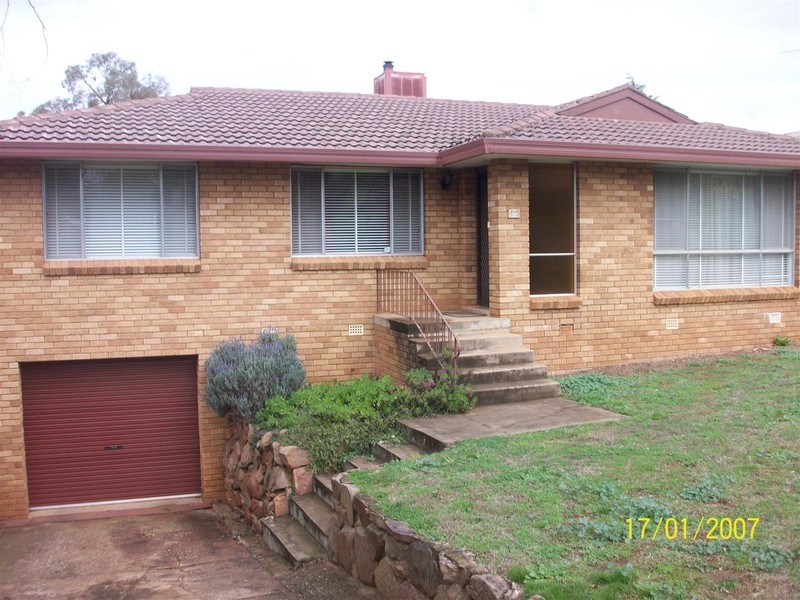 7 EVANS PARADE, Parkes NSW 2870