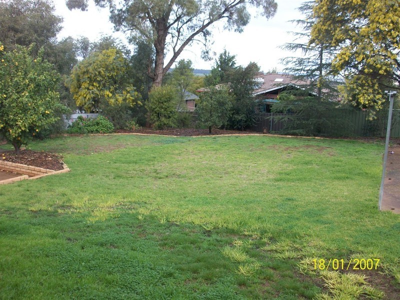 7 EVANS PARADE, Parkes NSW 2870