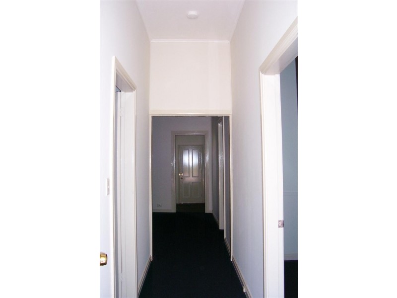 104 Clarinda Street, Parkes NSW 2870