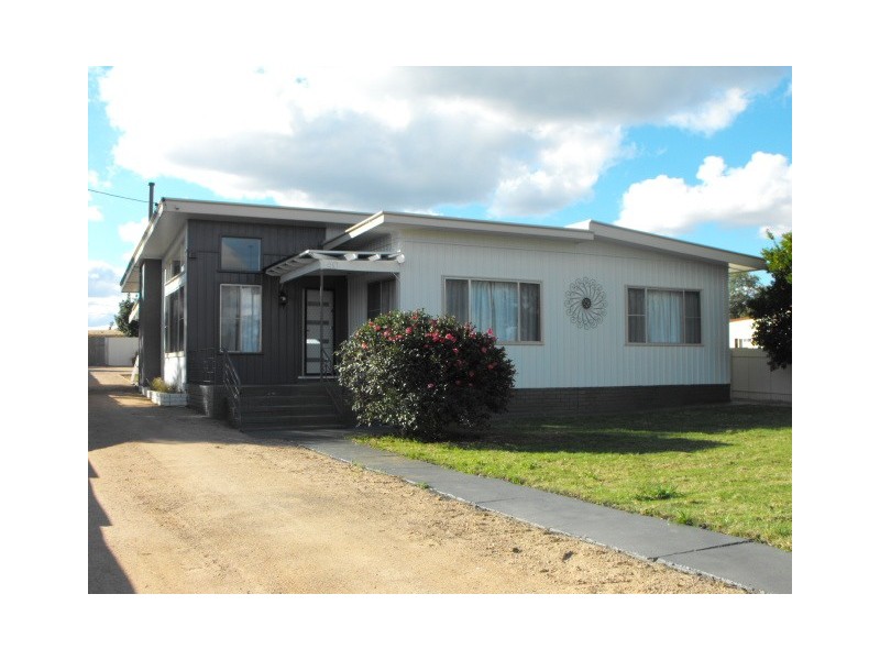 40 Webb Street, Parkes NSW 2870