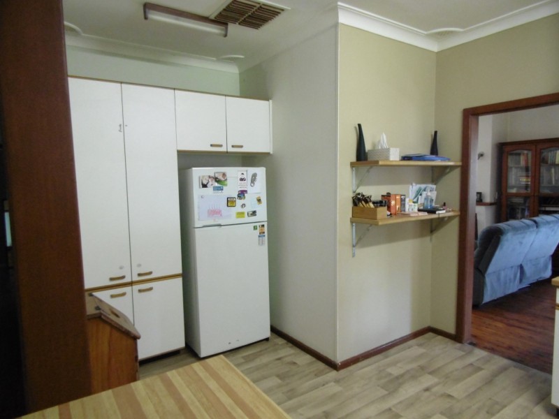 5 Hume Street, Parkes NSW 2870