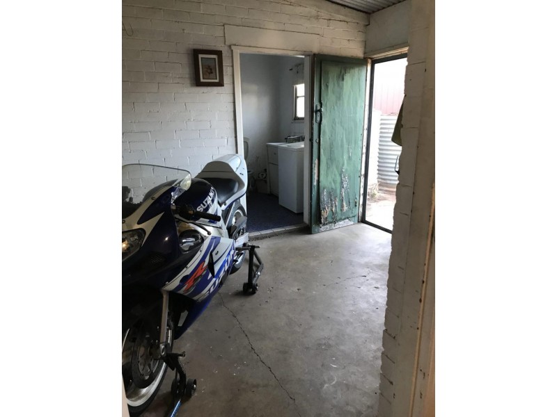 12 May Street, Parkes NSW 2870