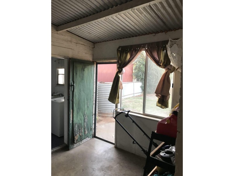 12 May Street, Parkes NSW 2870