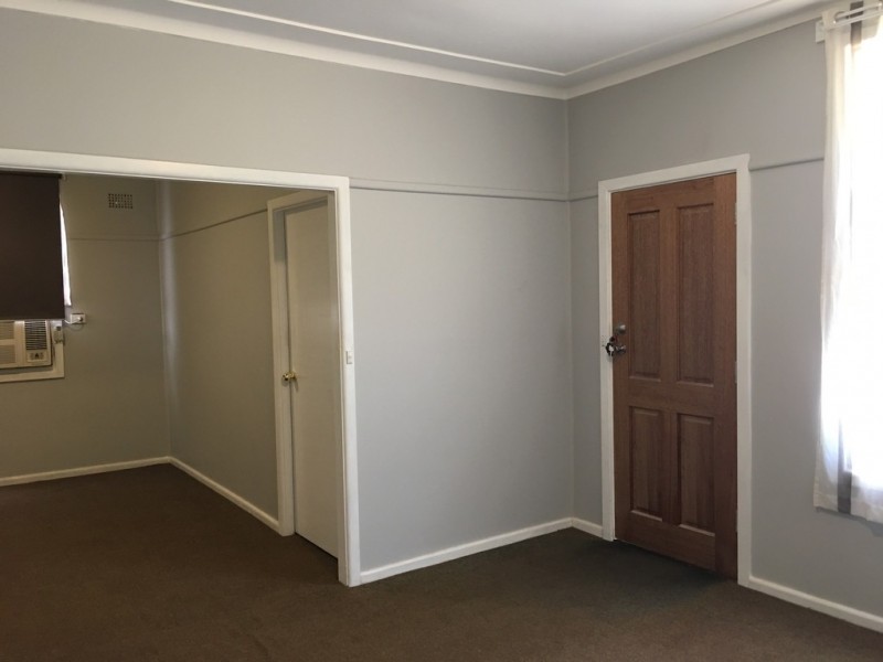 1 Gallop Avenue, Parkes NSW 2870