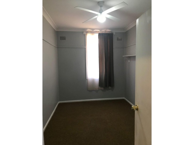 1 Gallop Avenue, Parkes NSW 2870