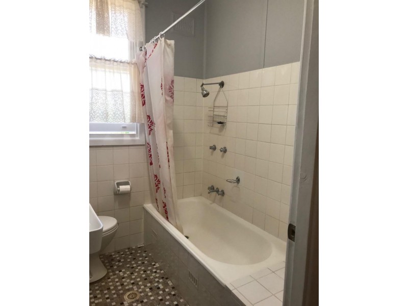 1 Gallop Avenue, Parkes NSW 2870