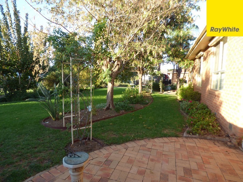 49 Reymond Street, Forbes NSW 2871