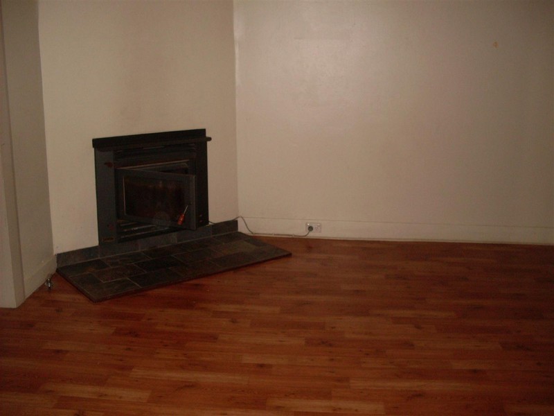 4 Oswin Street, Parkes NSW 2870