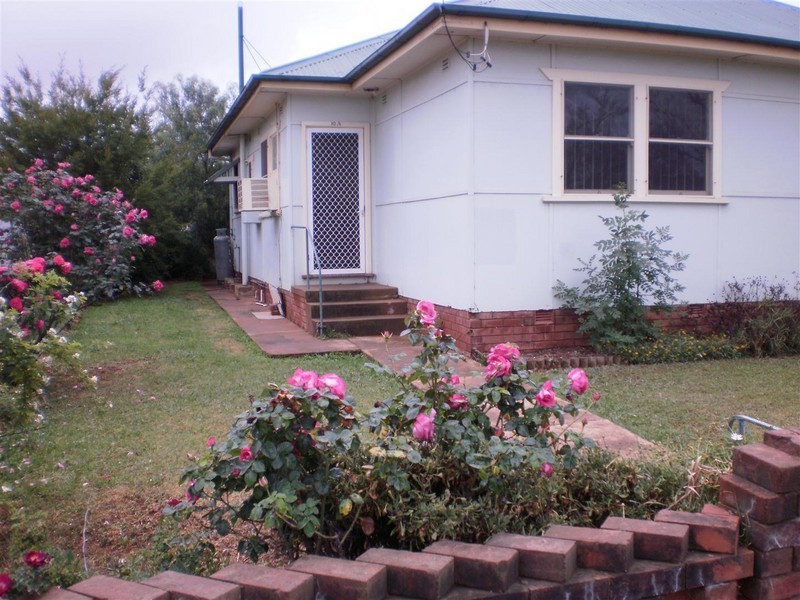 10A Victoria Street, Parkes NSW 2870