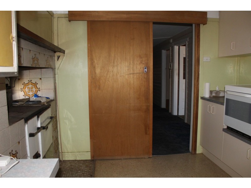 19 Best Street, Parkes NSW 2870