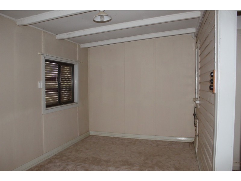 19 Best Street, Parkes NSW 2870