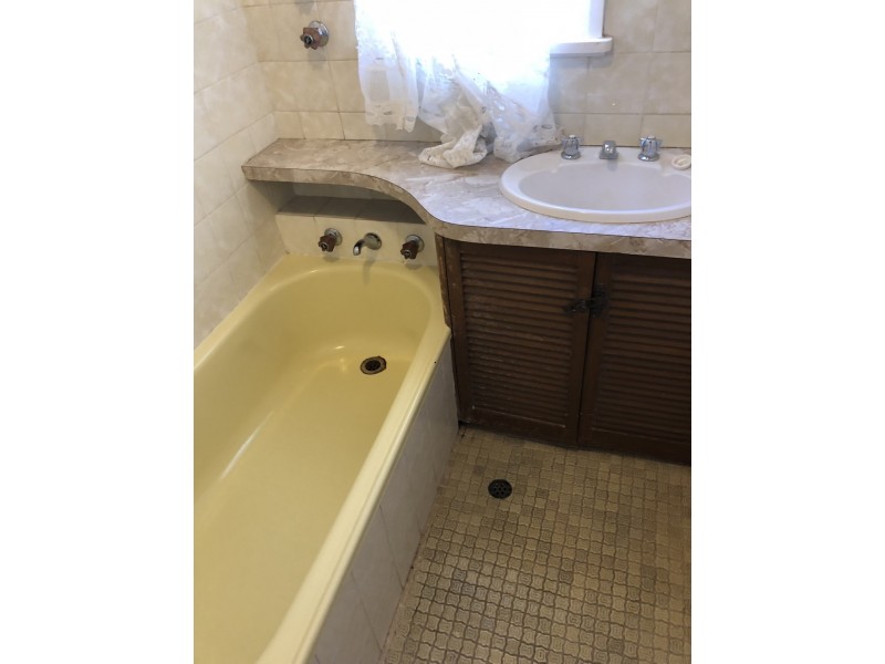 36 Bushman Street, Parkes NSW 2870