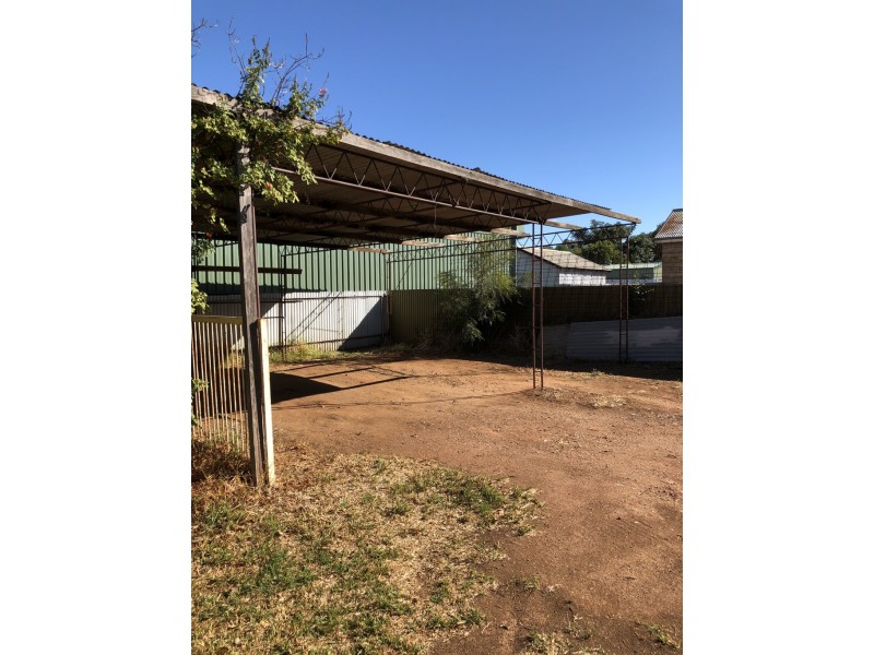 36 Bushman Street, Parkes NSW 2870