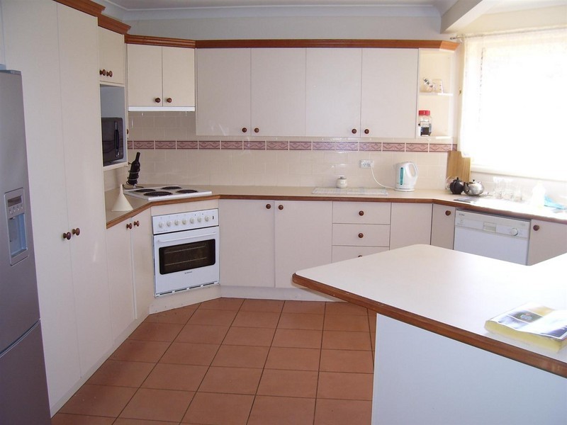 11 Cobden Pl, Parkes NSW 2870