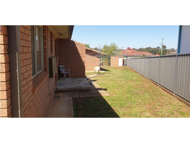 1/21 Goobang Street, Parkes NSW 2870