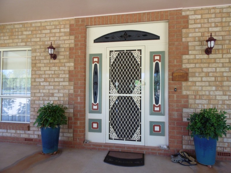 48 Field Road, Parkes NSW 2870