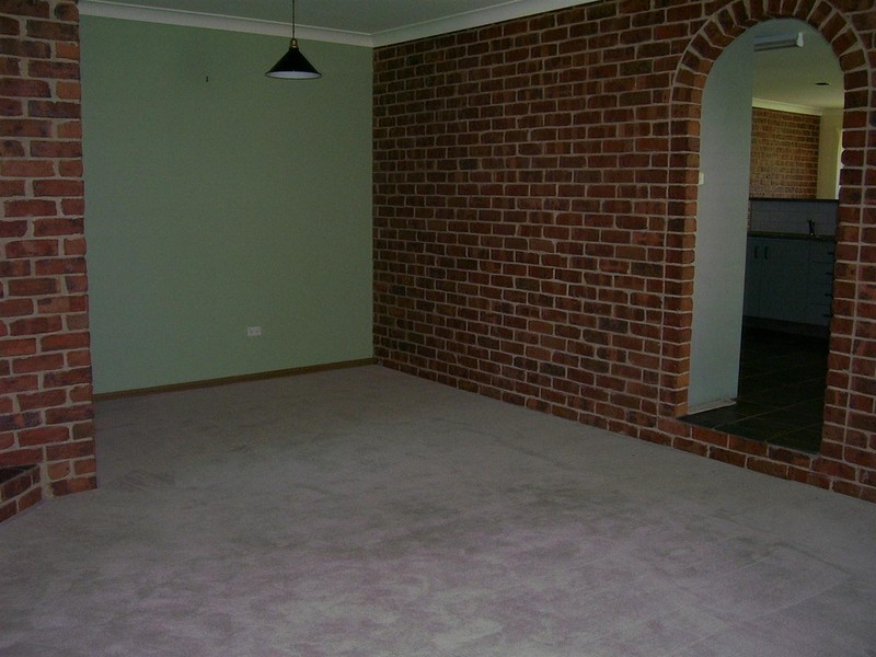 17 Golden Bar Drive, Parkes NSW 2870