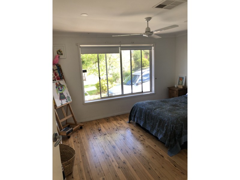 35 Mengarvie Road, Parkes NSW 2870