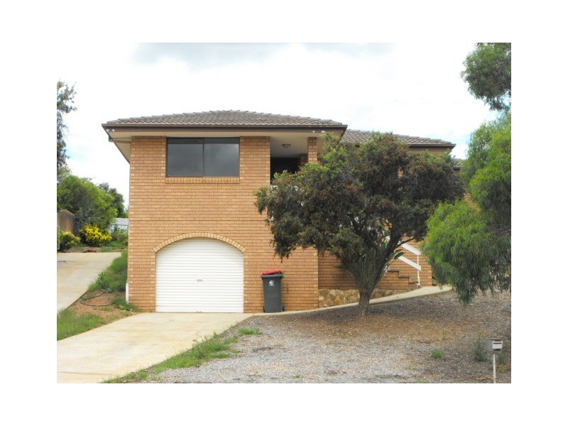 83 East Street, Parkes NSW 2870