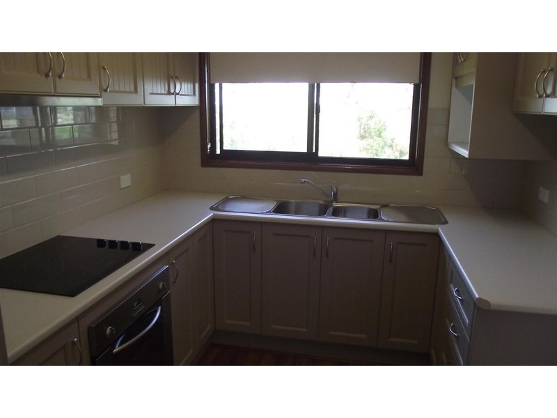 83 East Street, Parkes NSW 2870