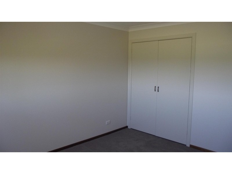 83 East Street, Parkes NSW 2870