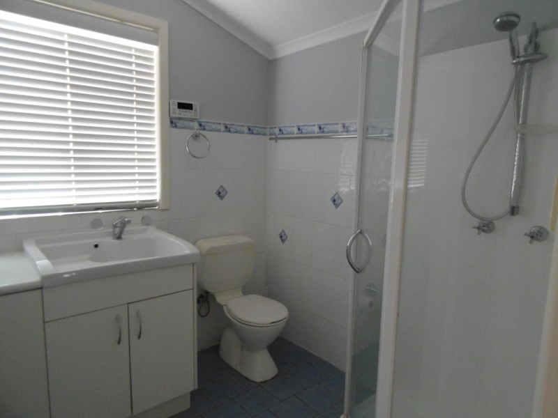 5 Carrington Street, Parkes NSW 2870