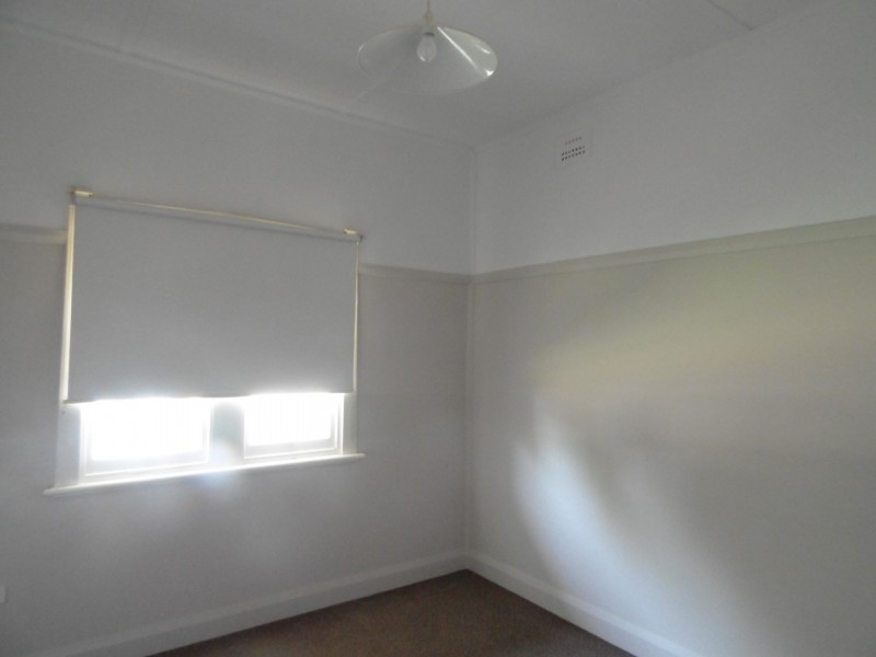 5 Carrington Street, Parkes NSW 2870