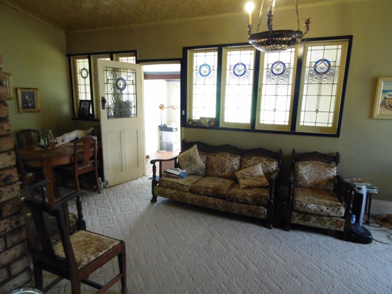 369-371 Clarinda Street, Parkes NSW 2870