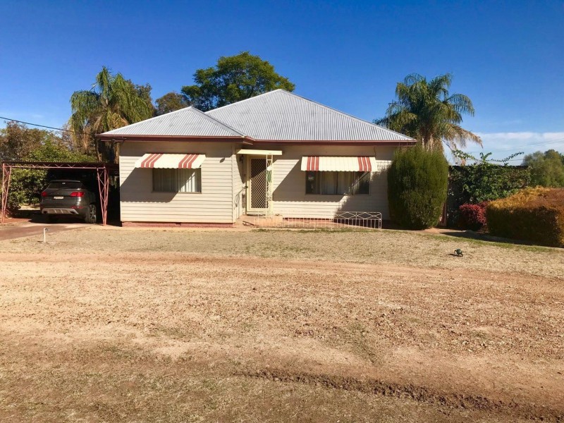 142 Derribong Street, Peak Hill NSW 2869