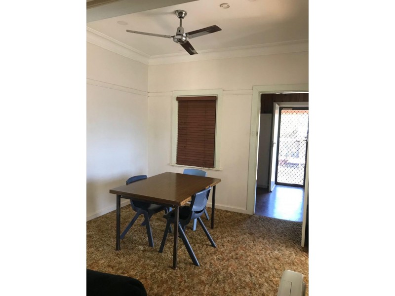 142 Derribong Street, Peak Hill NSW 2869