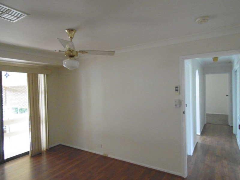 28 Evans Parade, Parkes NSW 2870