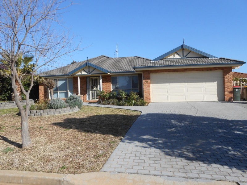 20 Jubilee Street, Parkes NSW 2870
