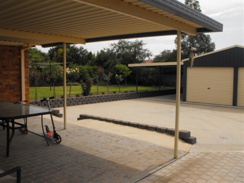20 Jubilee Street, Parkes NSW 2870