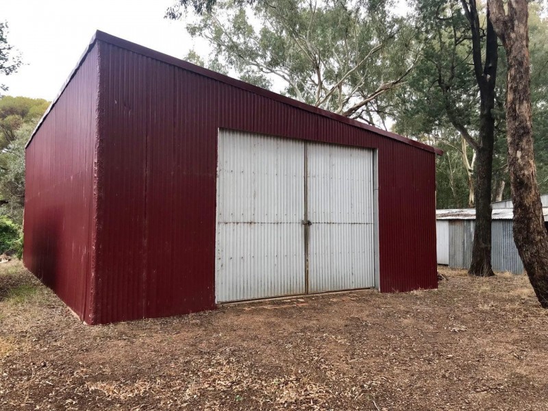 212 Military Road, Parkes NSW 2870