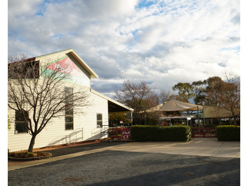 33-35 Forbes Road, Parkes NSW 2870