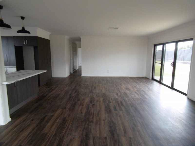 9 Hydrangea Avenue, Parkes NSW 2870