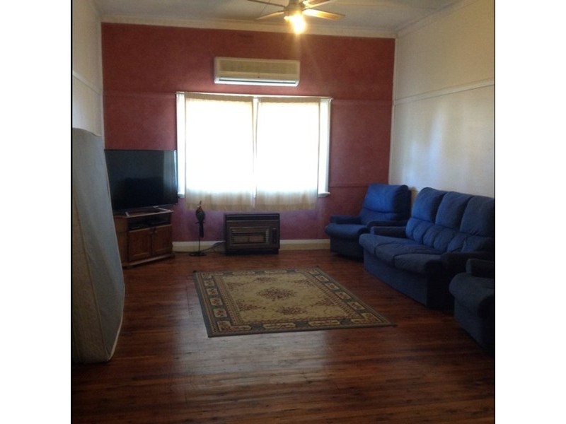 36 Farrand Street, Forbes NSW 2871