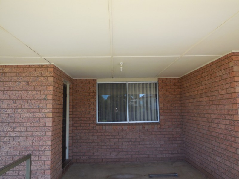 4/21 Goobang Street, Parkes NSW 2870